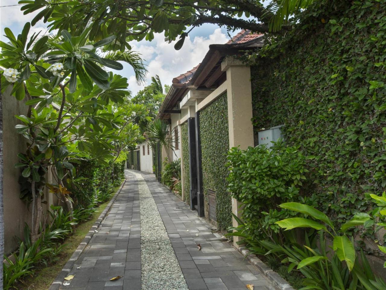 Disini Luxury Spa Villas-Chse Certified Семиньяк Экстерьер фото